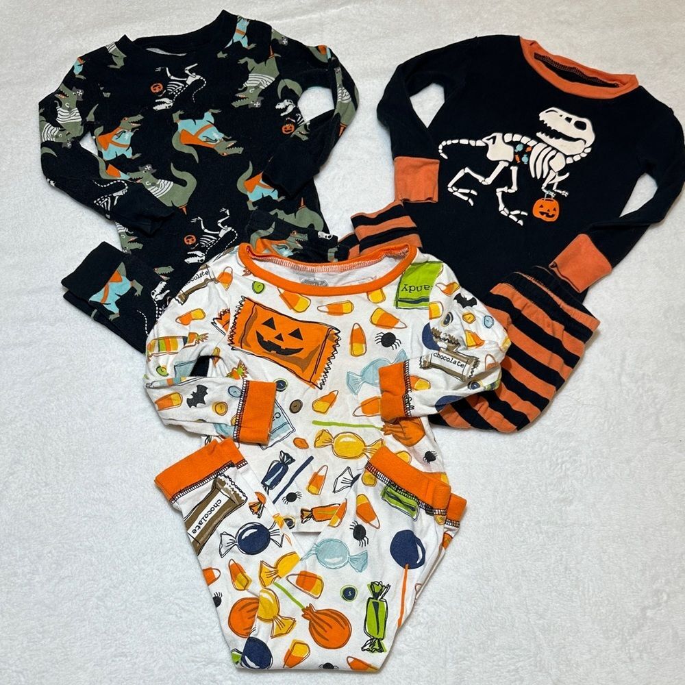 Set of 3 halloween theme pajama sets carters & MudPie 12/18mo